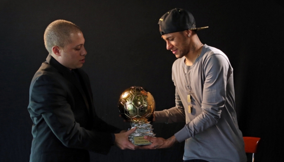 TA分析3-4-3阵型：从链式防守到战术万花筒，攻守易形的现代解法