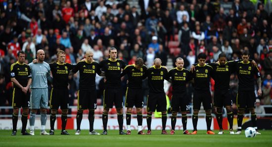 杜兰特中投精准，全场欢呼