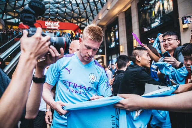 替补上阵，国米两位小将斯皮纳塞和博沃上演一线队首秀