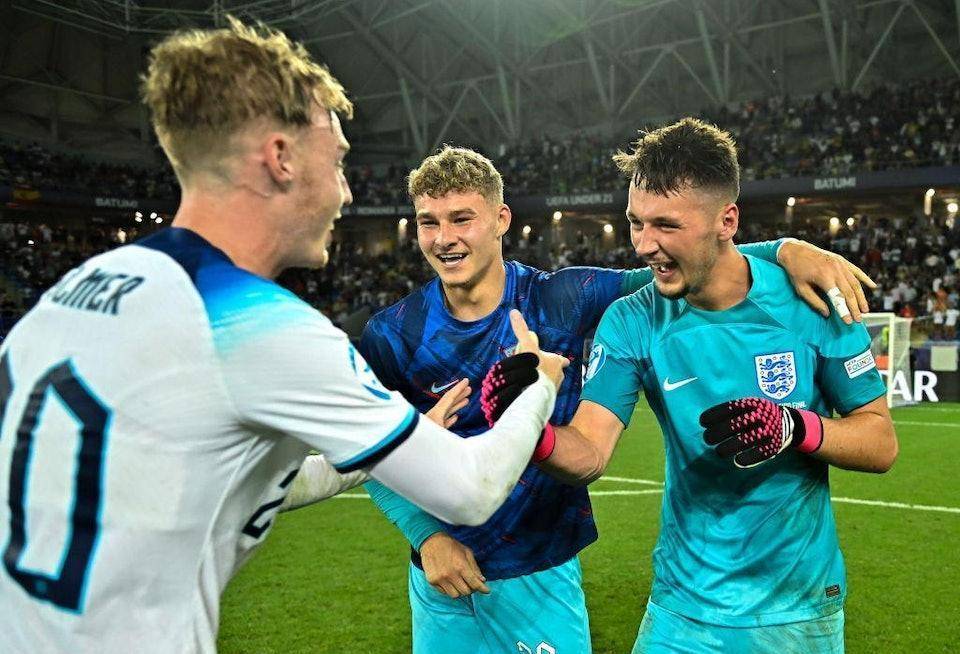 健康的蓝军队长 边后卫改踢后腰那就是真强 身价暴涨1500万欧