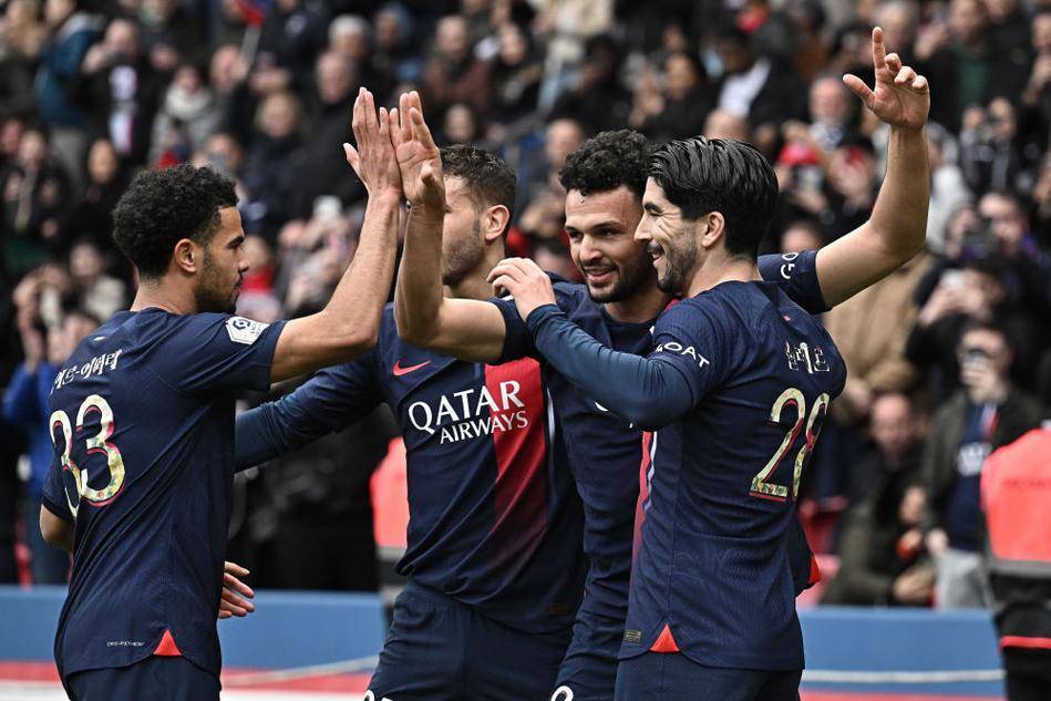 豫媒：河南热身赛6-2胜海港，为足协杯决赛开设6列球迷专列