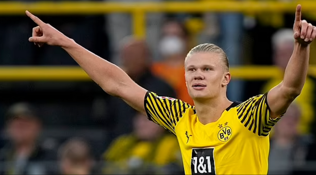 篮球湖人球员训练结束后状态恢复良好