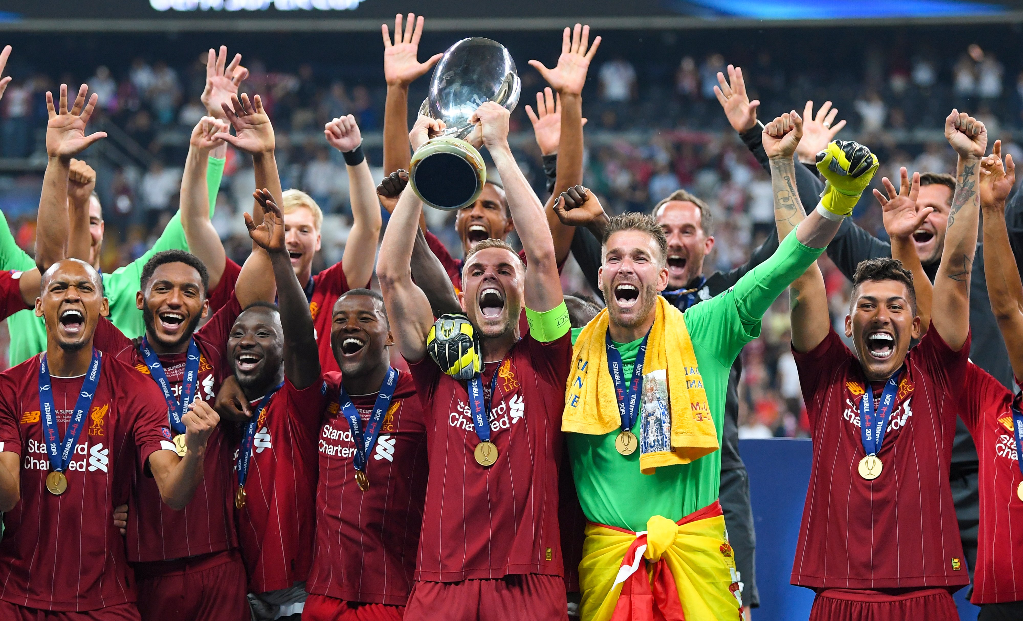 特朗普获“国际足联和平奖”，笑得合不拢嘴，称：“这无疑是我人生中至高的荣誉之一”